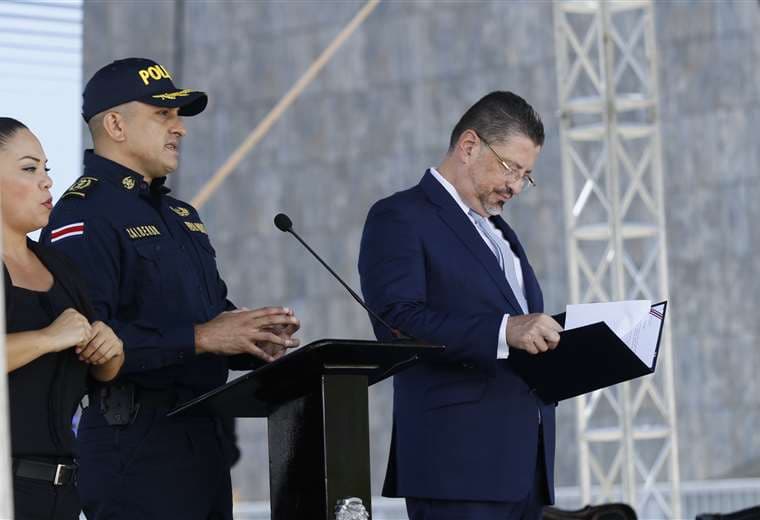 Daniel Calderón también dejará la Dirección de la Fuerza Pública