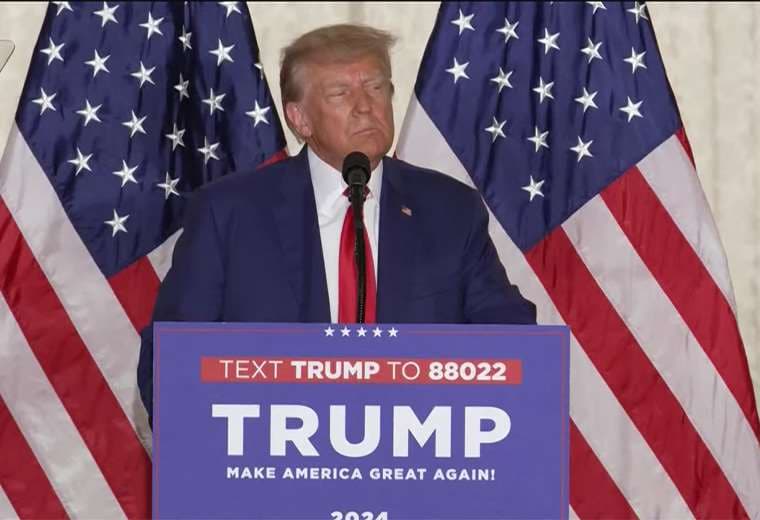 Trump promete que "nunca abandonaría" la carrera presidencial de 2024