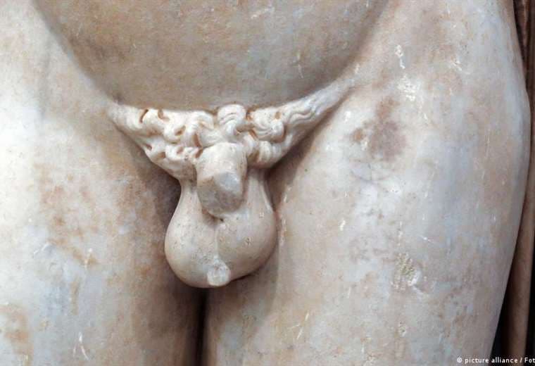¿Por qué las estatuas antiguas tienen penes pequeños?