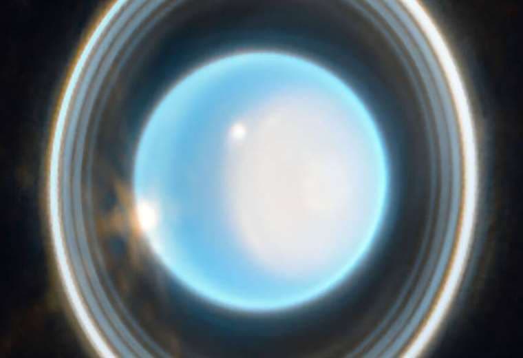 Reveladora imagen del planeta Urano donde un año equivale a 84 años terrestres