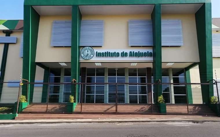 Instituto de Alajuela se suma a colegios que suspendieron clases por amenazas de tiroteo