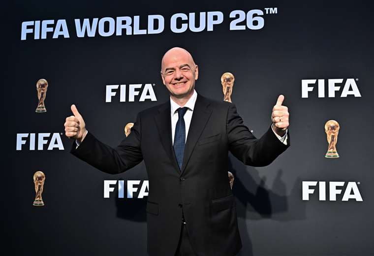 Infantino considera el Mundialito la "competición de clubes más exitosa del mundo"