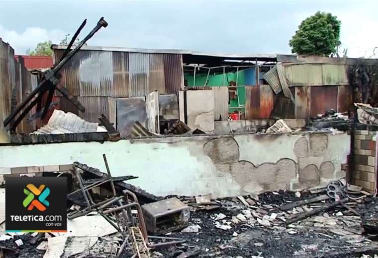 Familia perdió casi ₡1 millón en ahorros tras incendio en Coronado