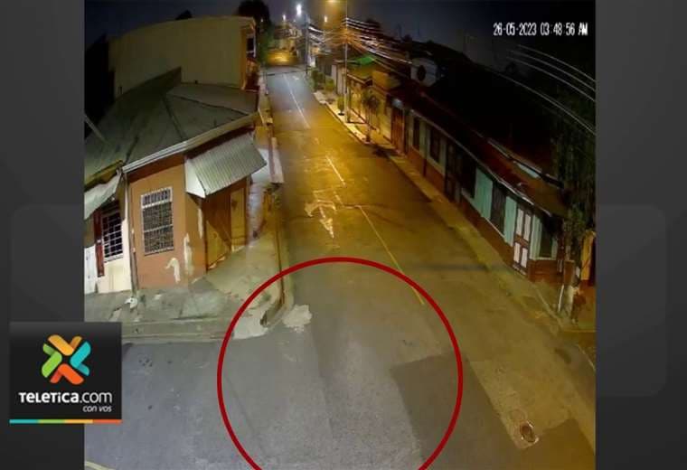¿Actividad paranormal? Cámara de seguridad captó una sombra en Barrio San Cayetano