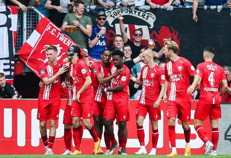 Ugalde-Contreras: Twente y Riga se miden en la Conference League