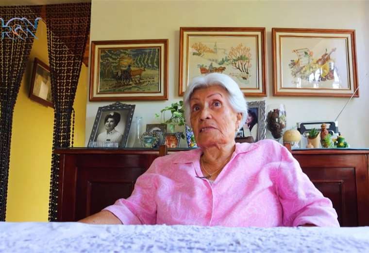 Carmen Báez, de 93 años, es la “Tica Linda” de Santa Ana