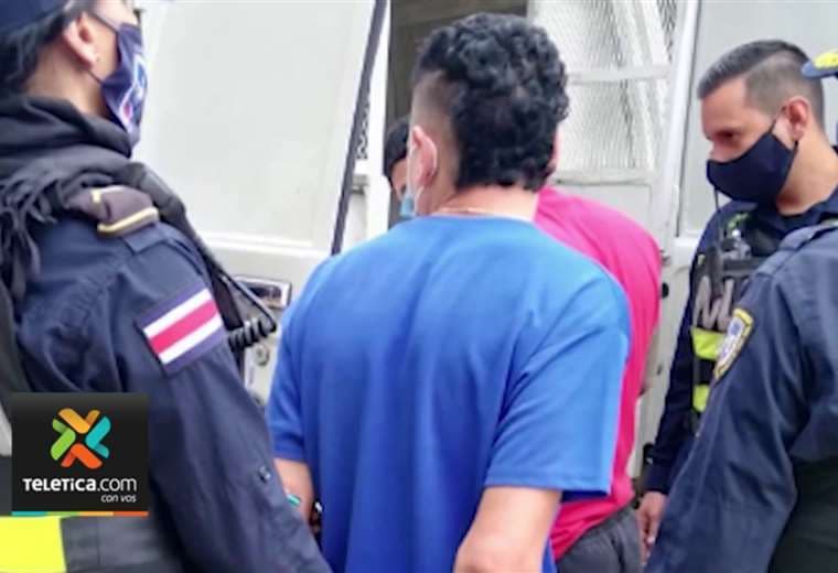 Presunto líder de búnkeres en León 13 sale y entra del país para viajar por Europa