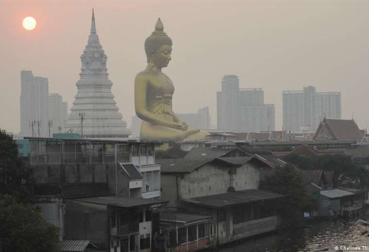 Monje budista desfalca millones de euros para templo en Tailandia