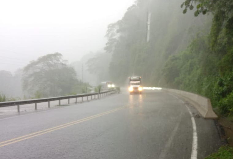 Paso por Cambronero cerrado de forma preventiva por fuertes lluvias