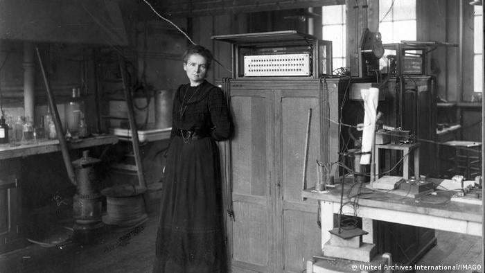 Cuerpo de Marie Curie era tan radiactivo que fue enterrada en un ataúd de plomo
