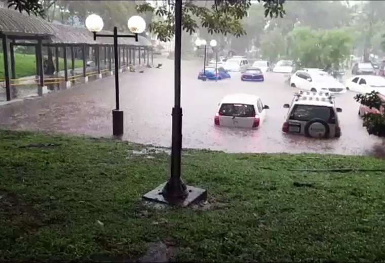 CNE: Lluvias provocaron 78 emergencias por inundación en San José y Desamparados