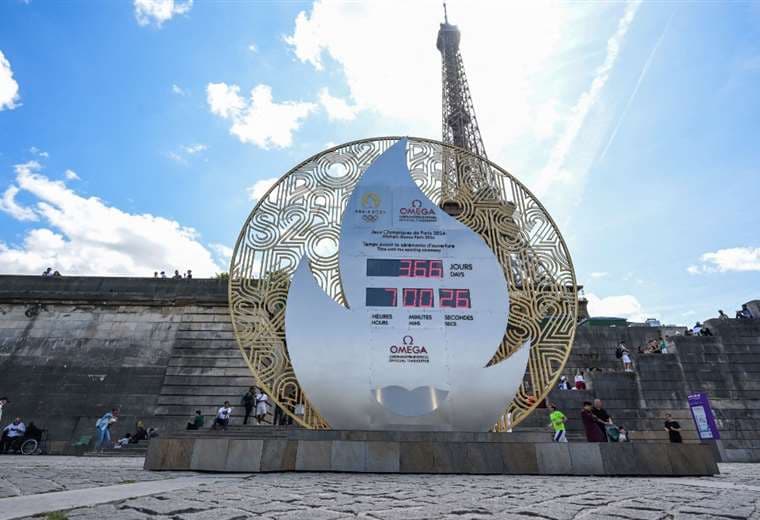 "La bandera rusa no puede estar en los Juegos de París", dice Macron a L'Équipe