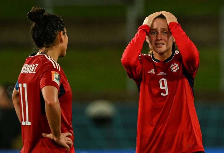 Seleccionadas se despiden con "un dolor inmenso" tras cero puntos en el Mundial