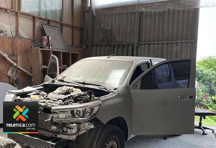 OIJ encontró carros de lujo robados tras allanamiento en taller clandestino en Poás