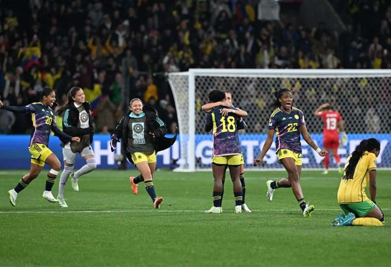 Colombia hace historia y avanza junto a Francia a cuartos de final del Mundial femenino