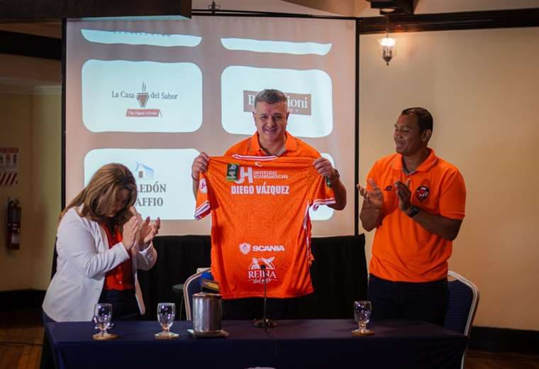 Técnico de Puntarenas FC: "Es el momento ideal para dirigir en Costa Rica"