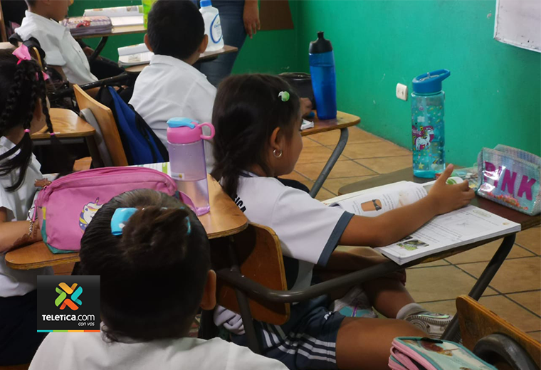 Escuelas de Alajuelita suspenden entrega de merienda por contaminación de agua