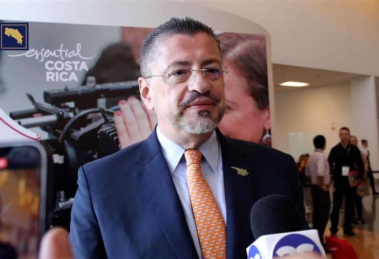Presidente Chaves acerca de publicación de diario mexicano: "Es una patraña absurda"