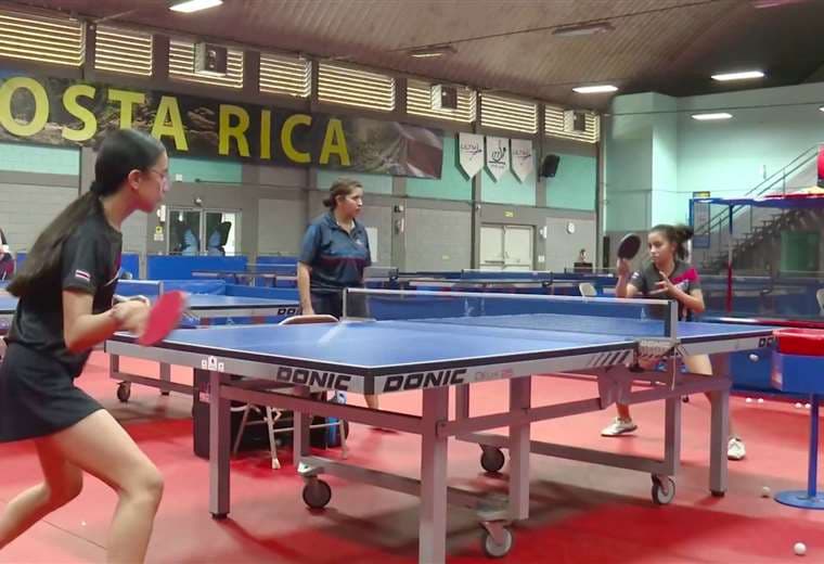 Joven medallista pide apoyo para seguir representando al país en tenis de mesa