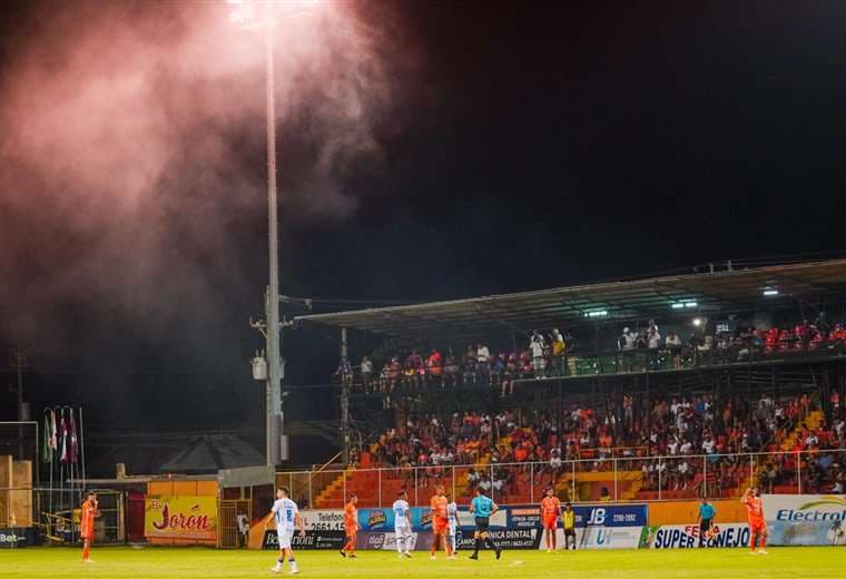Foto prensa Puntarenas FC