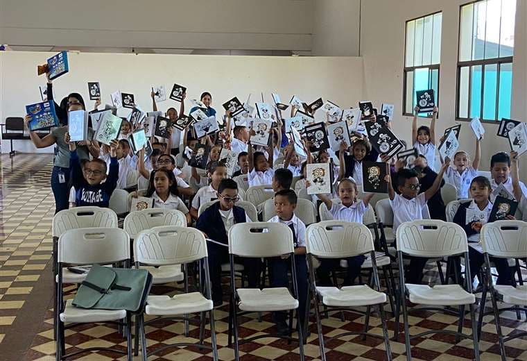 Sporting FC entregará más de 28.000 cuadernos a escuelas de San José