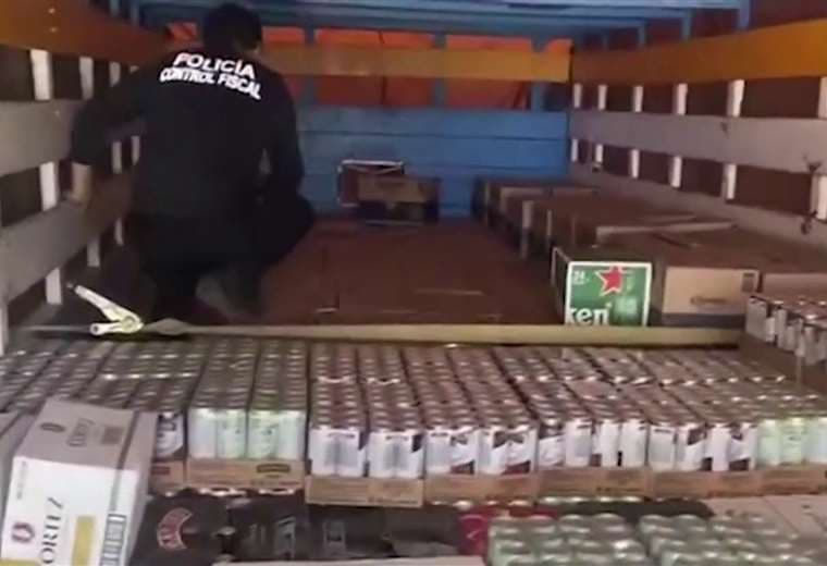 Policía decomisa 500 cajas de licor en Cartago