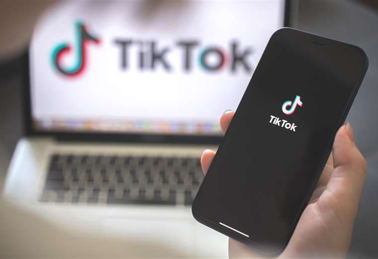 La disputa entre Universal y TikTok aumenta al eliminar más canciones