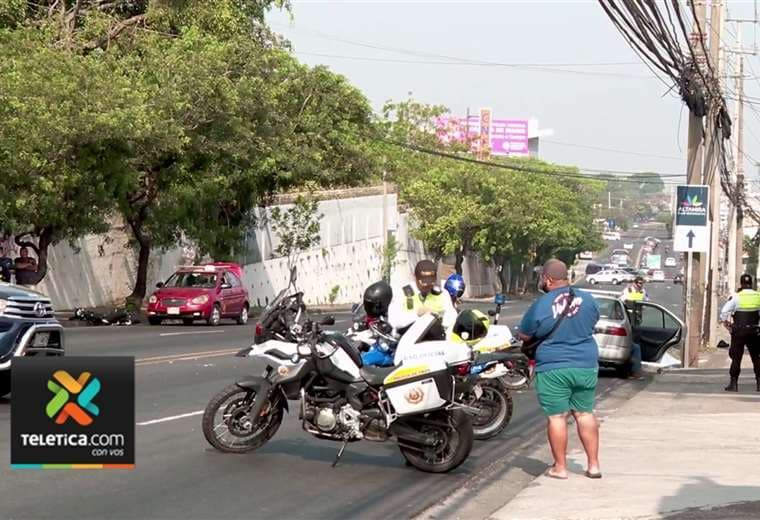 Choque entre carro y moto deja un muerto en San José