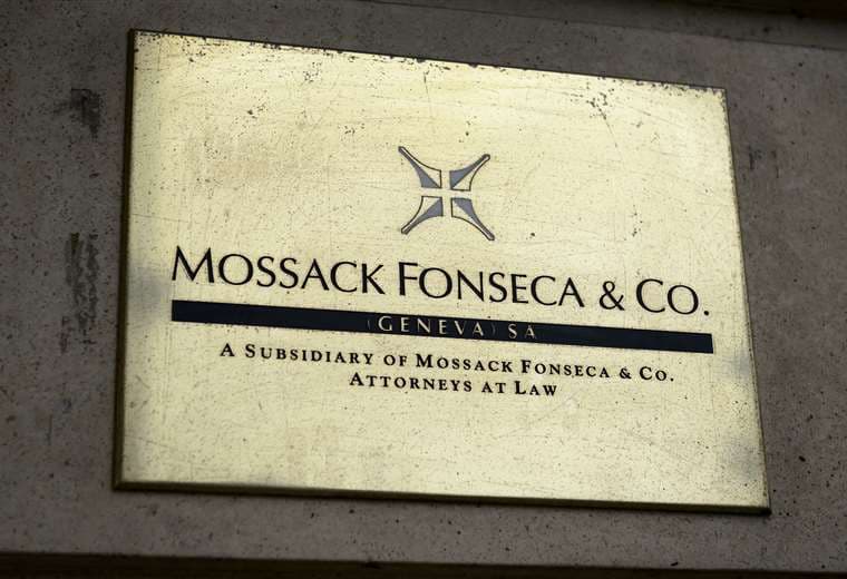Fiscal pide pena "máxima" de 12 años de cárcel para jefes del bufete de los "Panama Papers"