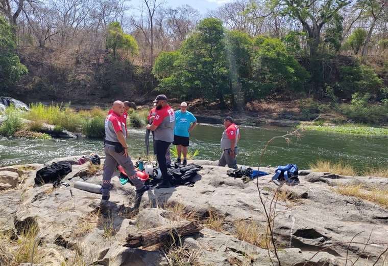 Tras 15 horas desaparecido, hallan sin vida a joven que se lanzó a poza de río Tempisque