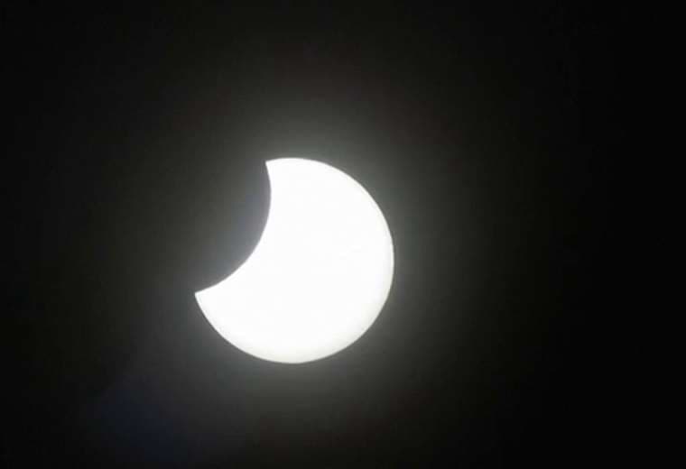 Ticos serán testigos de un eclipse parcial de sol