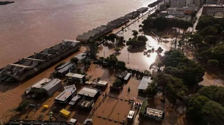 "Ciudades enteras se van a tener que cambiar de lugar": las catastróficas consecuencias de las inundaciones en Brasil