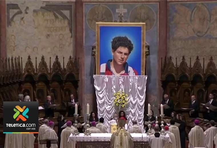 Diócesis de Cartago recibirá muestra del cabello del joven italiano Carlo Acutis