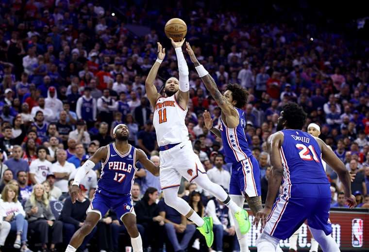 Knicks vencen a los 76ers y se enfrentan a los Pacers en segunda ronda de la NBA
