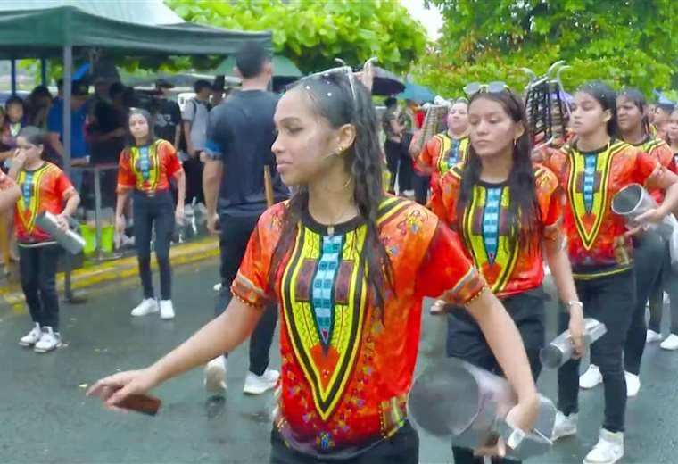 Pasacalle celebró la cultura afrocostarricense en Sarapiquí