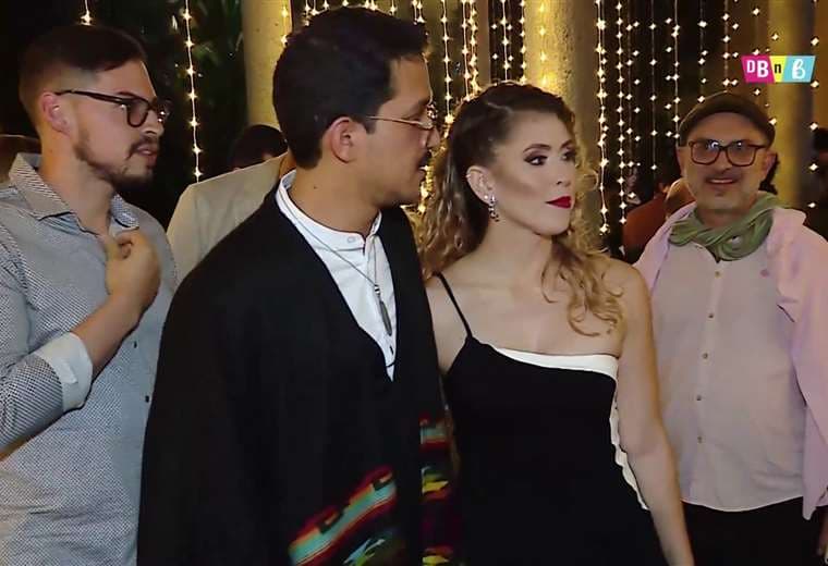 ¿Nuevo romance? Graban a Melissa Alvarado de la mano con exmiembro de Percance