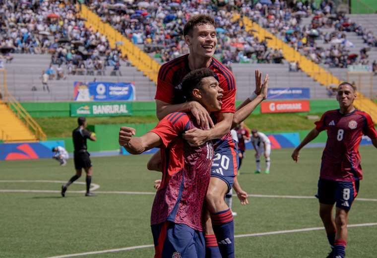 Selección Preolímpica de Costa Rica/Prensa FCRF