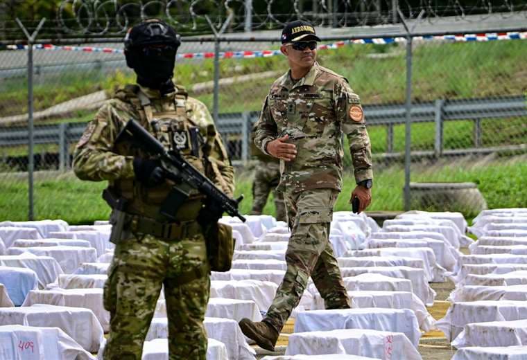 Panamá decomisa 13,5 toneladas de cocaína en el Pacífico con destino a EE. UU.