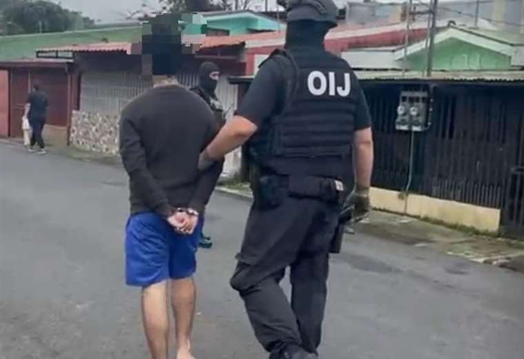 Detienen a sospechoso de buscar a menor para ofrecerle dinero a cambio de videos sexuales