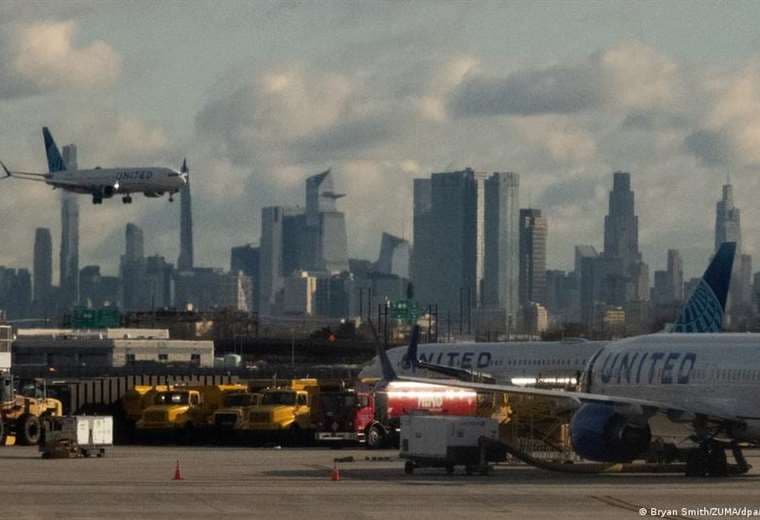 EE. UU. anuncia normalización de operaciones aéreas a partir de este lunes