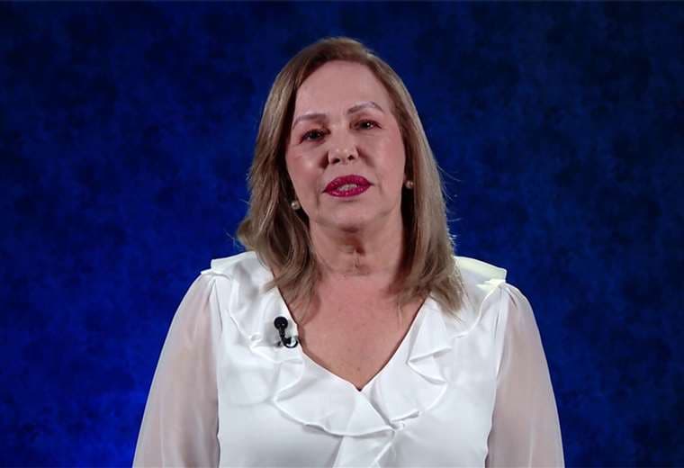 Cinco preguntas con la candidata Ana Virginia Calzada