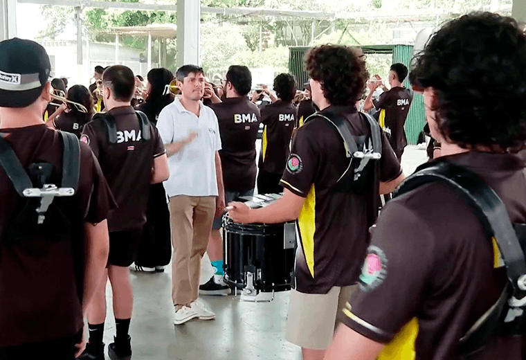 El guardián invisible que sostiene cada interpretación de la Banda Municipal de Acosta