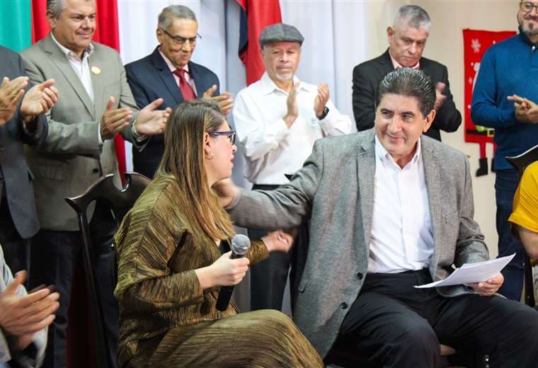 Partido del expresidente Rafael Ángel Calderón da adhesión a Claudia Dobles