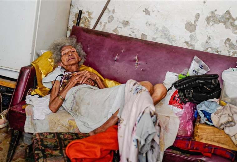 “Parece una ciudad de zombis”: la epidemia viral que golpea a Cuba en pleno colapso sanitario