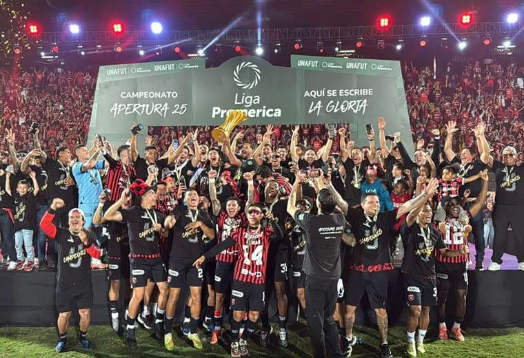 Alajuelense anuncia la primera salida tras lograr el título 31