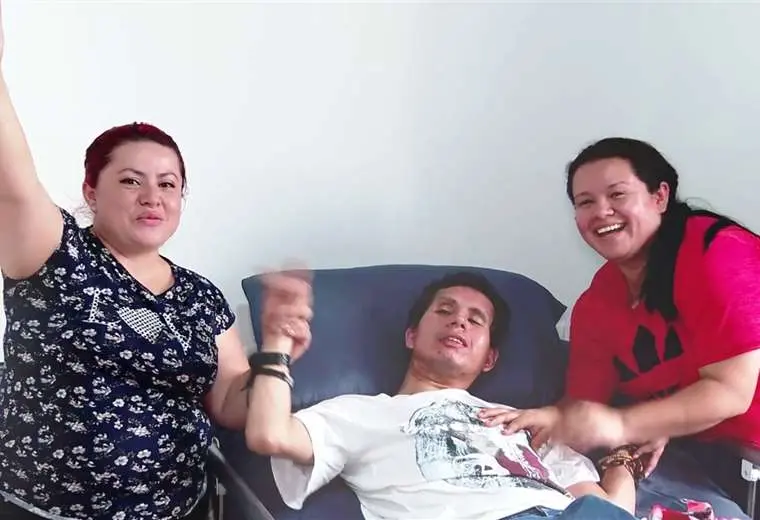 Sueño de Navidad cambia la vida de joven accidentado y su familia