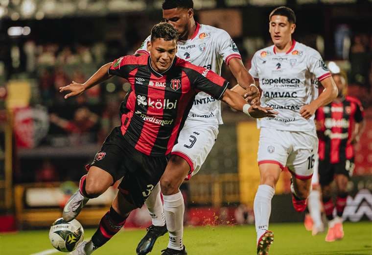 Alajuelense-San Carlos. LDA