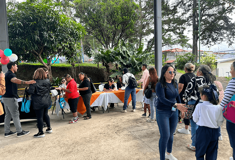 “Es un día de fiesta y gratitud”: Escuela Centeno Güell celebra 85 años de inclusión