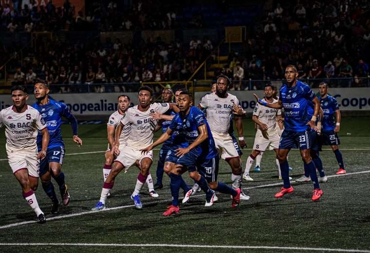 Saprissa-Pérez Zeledón. Saprissa