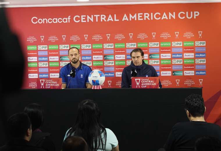 Andrés Carevic y Marco Ureña, Cartaginés. Prensa Cartaginés